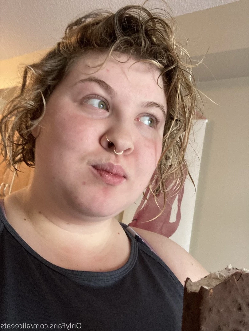 aliceeats Onlyfans leaked photo 3695187 on Hotleaks.tv