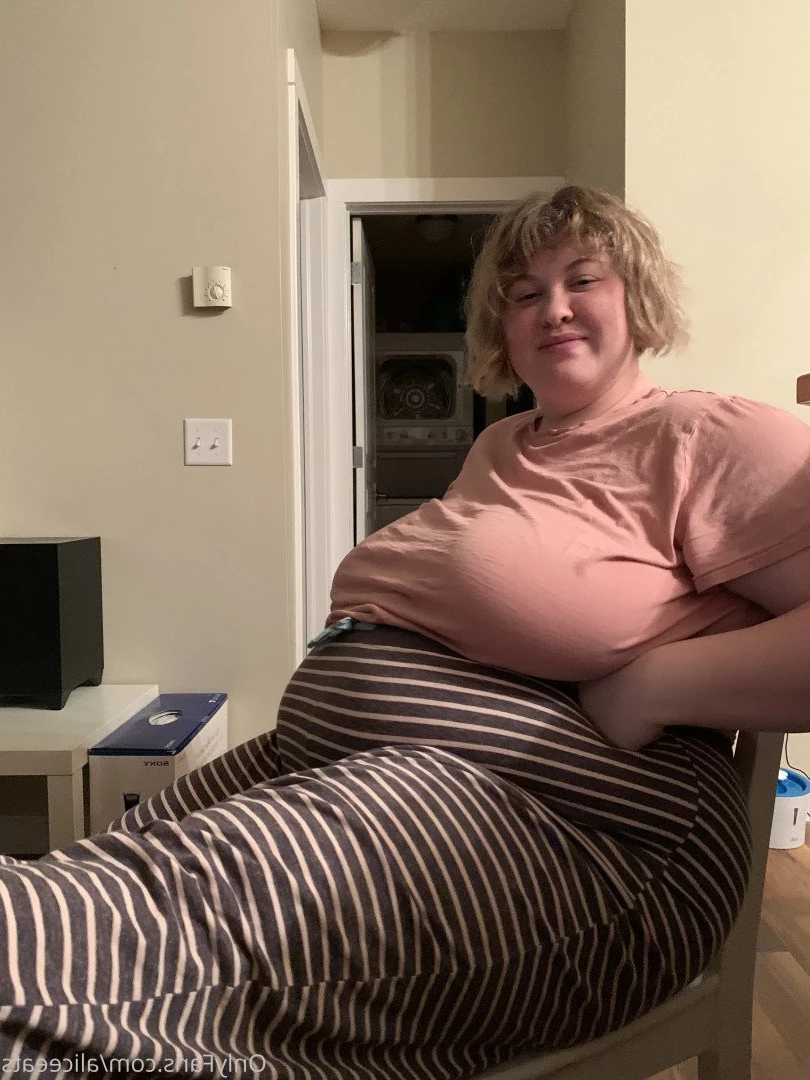 aliceeats Onlyfans leaked photo 3697271 on Hotleaks.tv