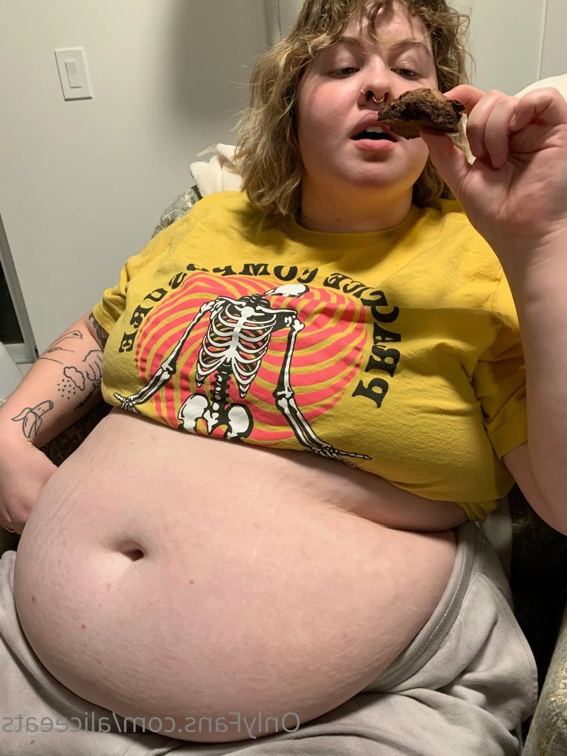 aliceeats Onlyfans leaked photo 3698609 on Hotleaks.tv