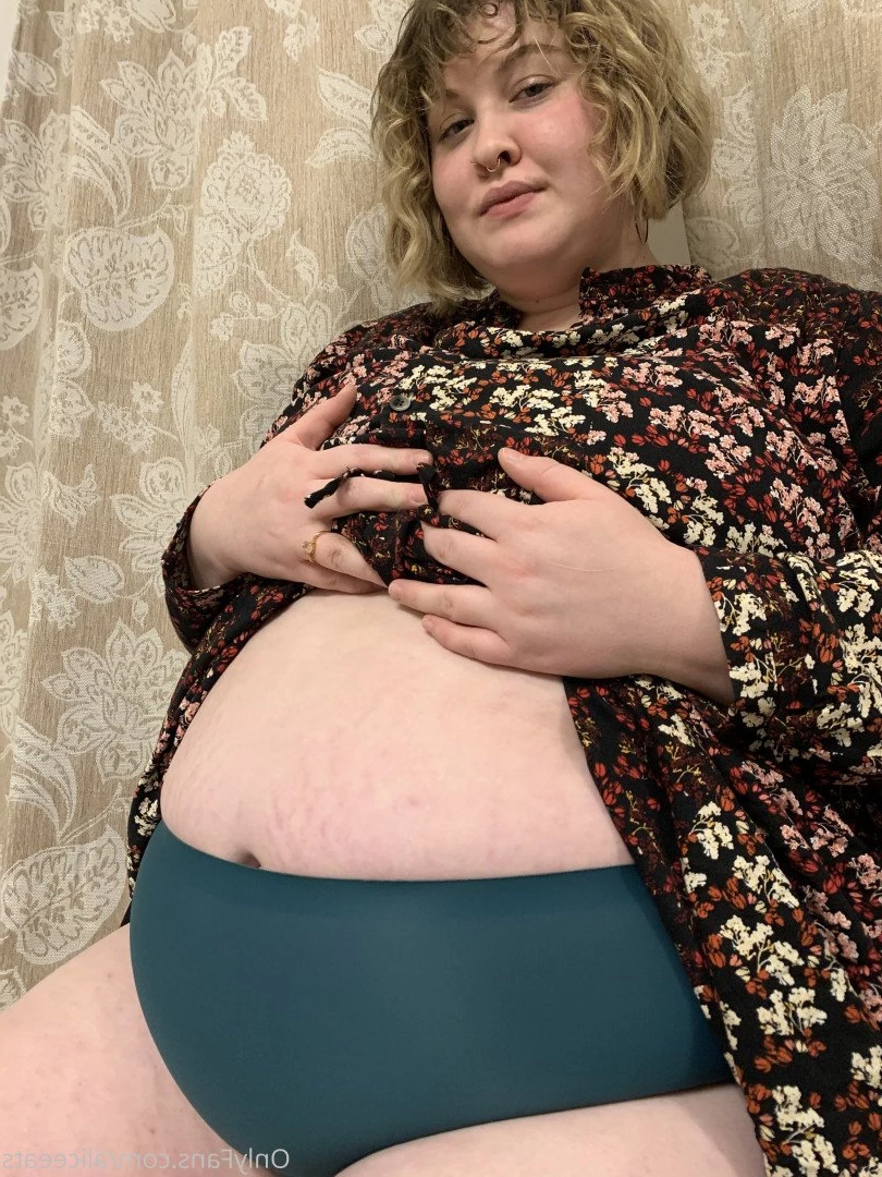 aliceeats Onlyfans leaked photo 3706699 on Hotleaks.tv