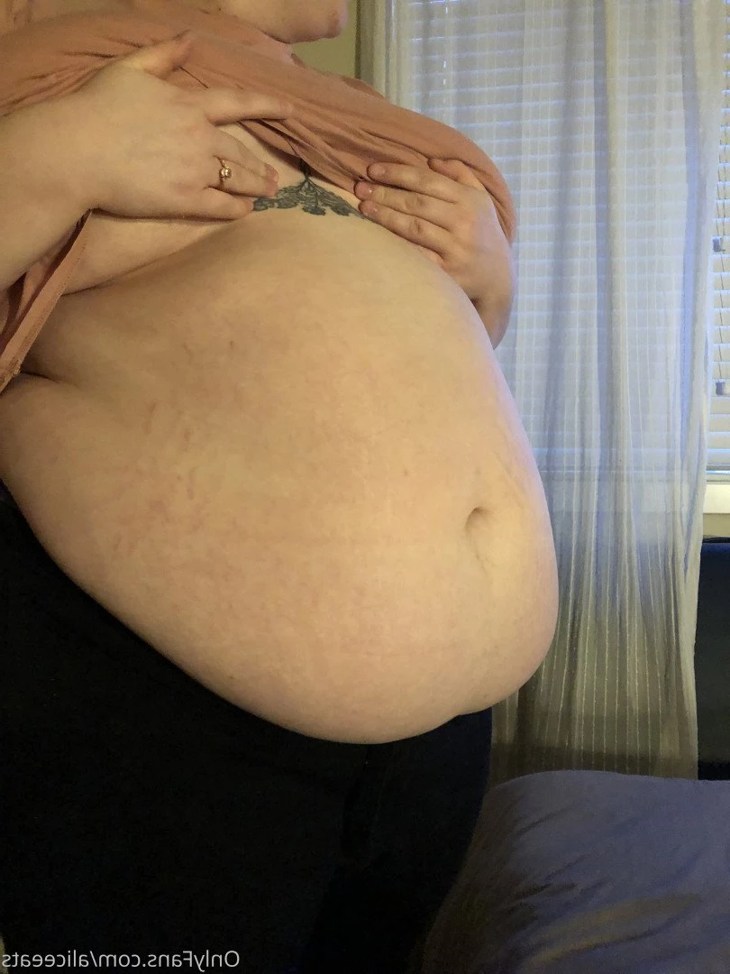 aliceeats Onlyfans leaked photo 3710692 on Hotleaks.tv