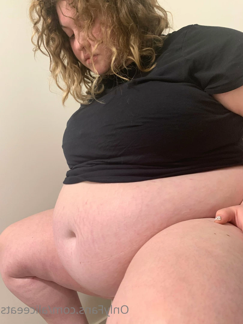 aliceeats Onlyfans leaked photo 6443956 on Hotleaks.tv