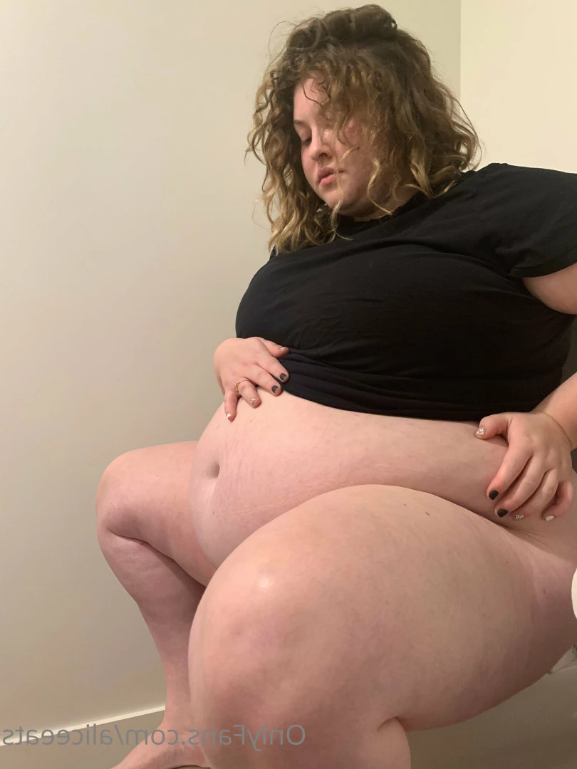 aliceeats Onlyfans leaked photo 6444209 on Hotleaks.tv