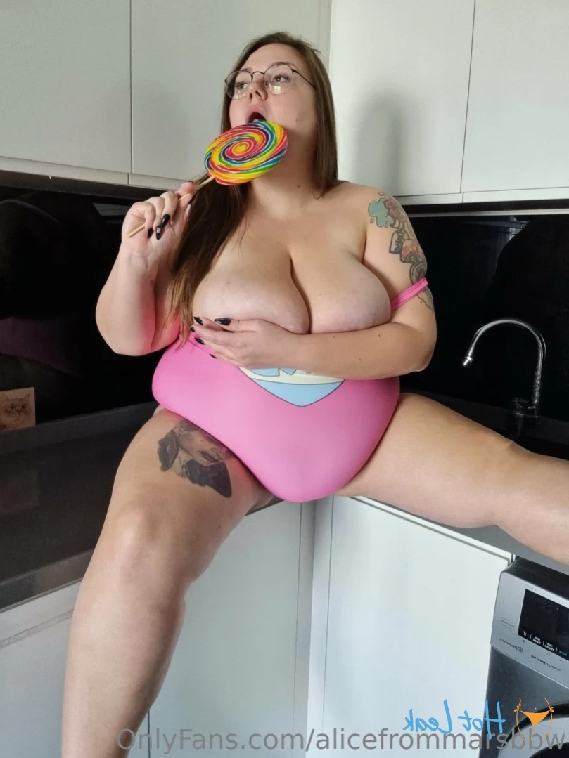 Alicemarsbbw_free [ alicefrommarsbbw ] Onlyfans leaked photo 16420736 on Hotleaks.tv