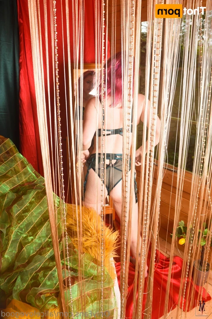 Alice Lovegood 🇬🇧 Full length on feed [ alicelovegood ] Onlyfans leaked photo 18642832 on Hotleaks.tv