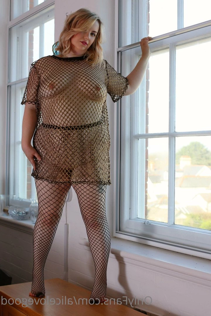 Alice Lovegood 🇬🇧 Full length on feed [ alicelovegood ] Onlyfans leaked photo 4025648 on Hotleaks.tv