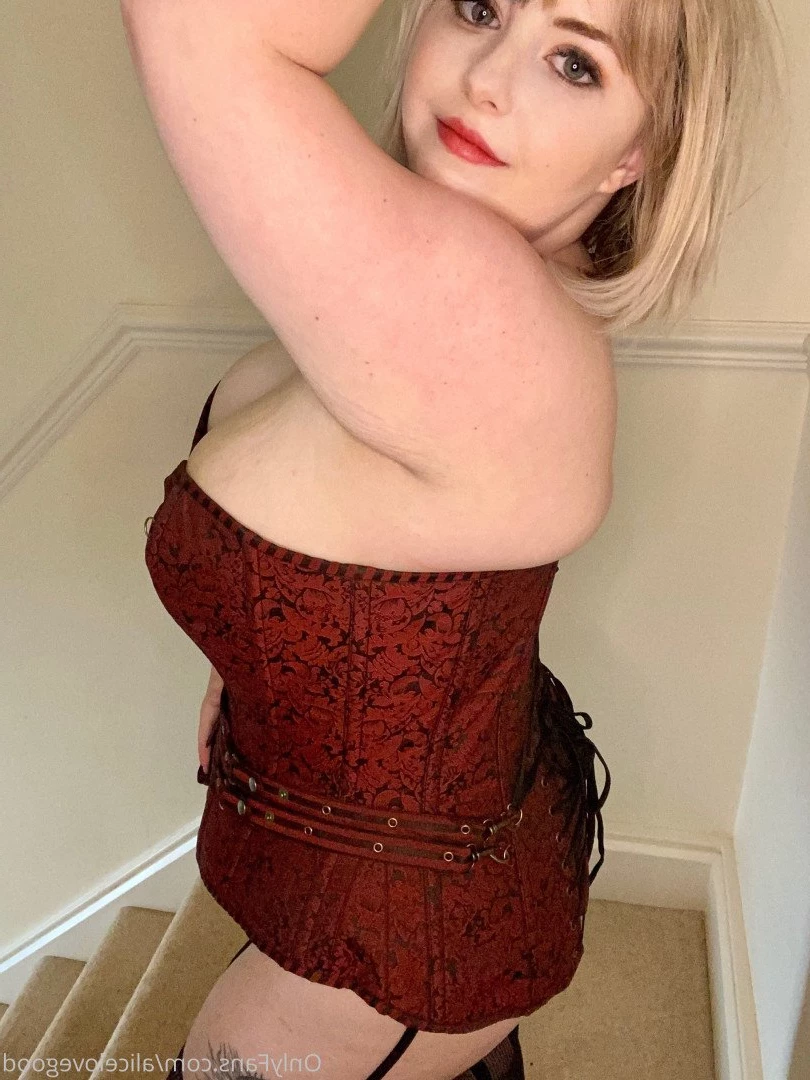 Alice Lovegood 🇬🇧 Full length on feed [ alicelovegood ] Onlyfans leaked photo 4025923 on Hotleaks.tv