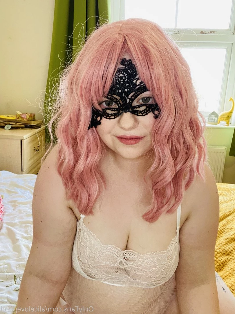 Alice Lovegood 🇬🇧 Full length on feed [ alicelovegood ] Onlyfans leaked photo 4027157 on Hotleaks.tv