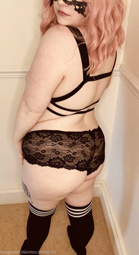 Alice Lovegood 🇬🇧 Full length on feed [ alicelovegood ] Onlyfans leaked photo 4047274 on Hotleaks.tv