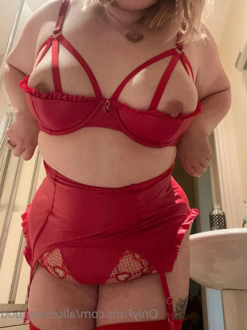 Alice Lovegood 🇬🇧 Full length on feed [ alicelovegood ] Onlyfans leaked photo 4068813 on Hotleaks.tv