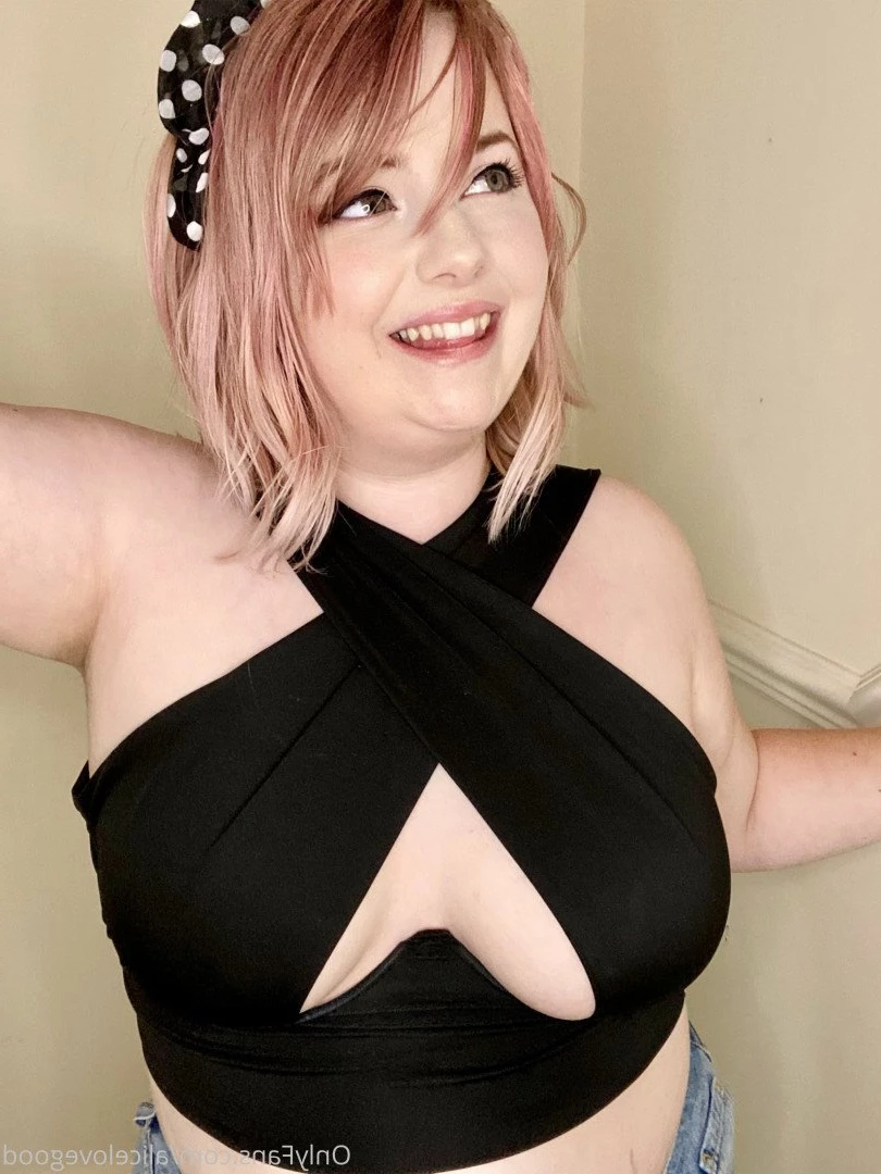 Alice Lovegood 🇬🇧 Full length on feed [ alicelovegood ] Onlyfans leaked photo 4072845 on Hotleaks.tv