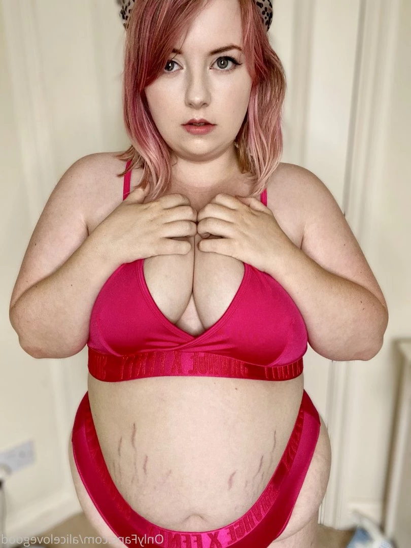 Alice Lovegood 🇬🇧 Full length on feed [ alicelovegood ] Onlyfans leaked photo 4109478 on Hotleaks.tv