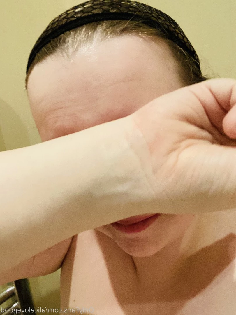 Alice Lovegood 🇬🇧 Full length on feed [ alicelovegood ] Onlyfans leaked photo 4115432 on Hotleaks.tv