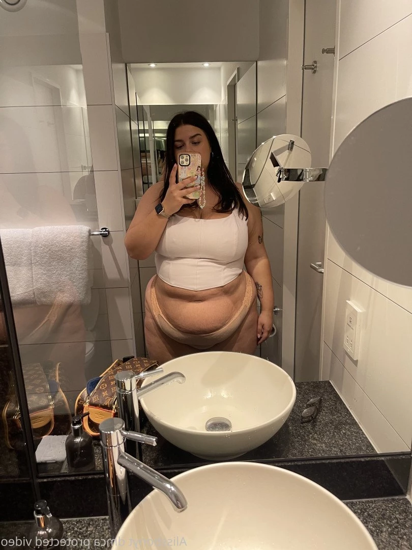 Aliss Bonython [ alissbonyt ] Onlyfans leaked photo 3647777 on Hotleaks.tv
