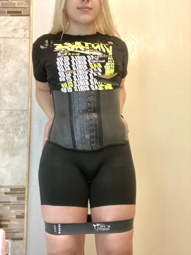 𝑨𝒍𝒊𝒗𝒊𝒂 [ aliviaa ] Onlyfans leaked photo 13827599 on Hotleaks.tv