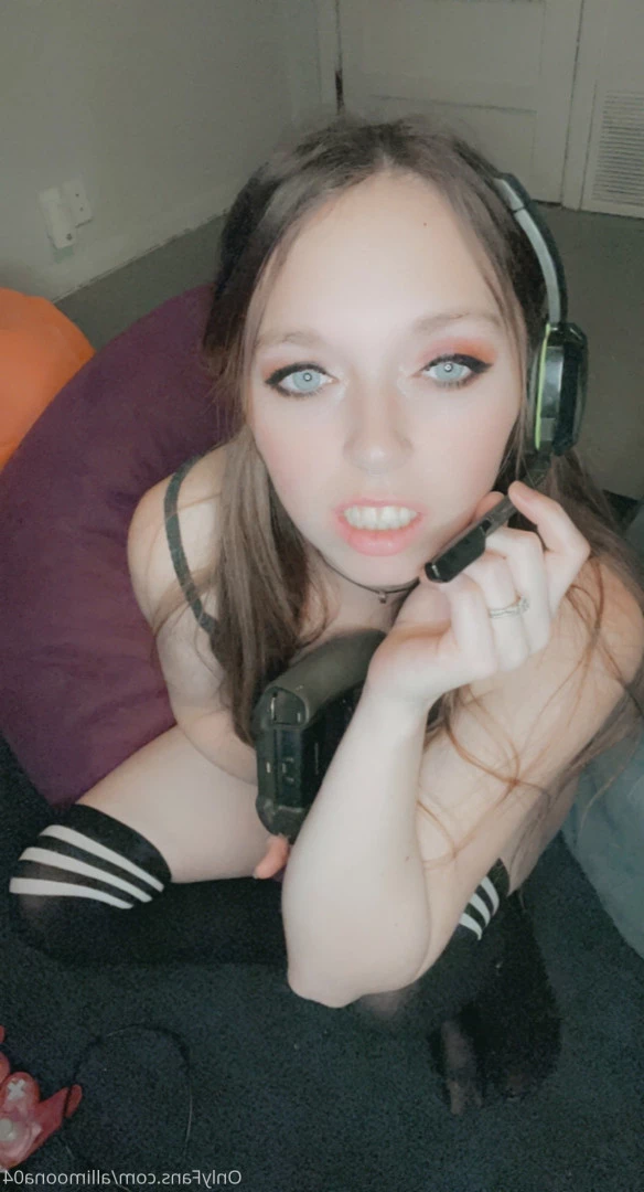 Alli Moona [ allimoona04 ] Onlyfans leaked photo 6477944 on Hotleaks.tv