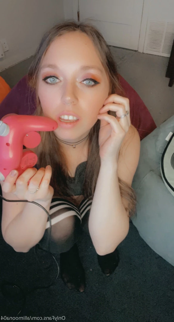 Alli Moona [ allimoona04 ] Onlyfans leaked photo 6479053 on Hotleaks.tv