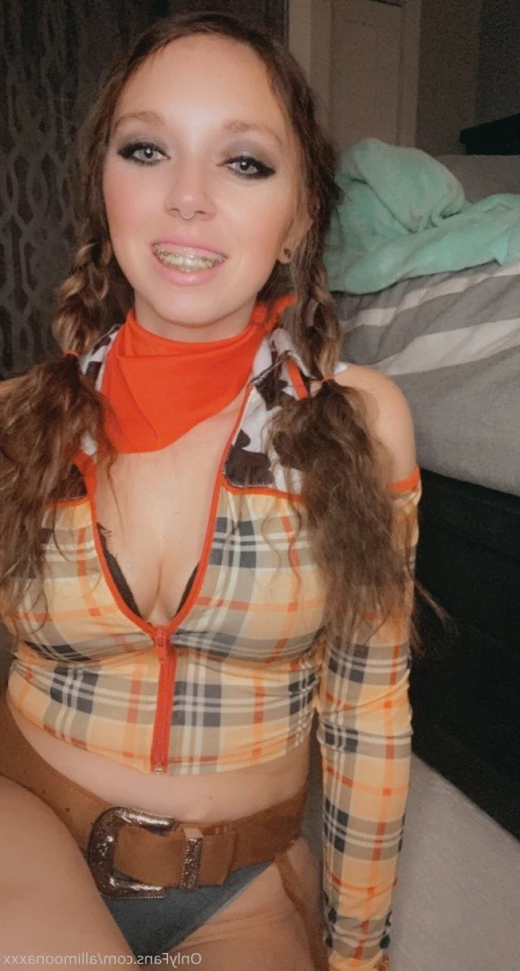 Alli Moona [ allimoonaxxx ] Onlyfans leaked photo 3693984 on Hotleaks.tv