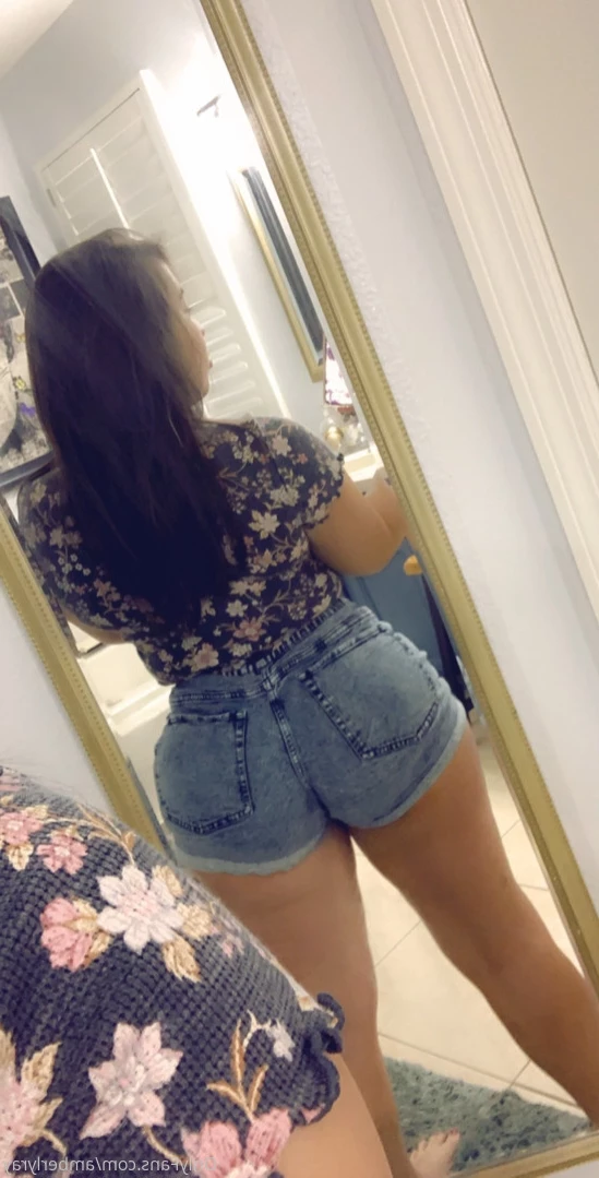 𝘊𝘙𝘈𝘝𝘐𝘕𝘎 𝘋𝘈𝘋𝘋𝘠𝘚 𝘊𝘜𝘔 🥵🍌 [ amberlyray ] Onlyfans leaked photo 15399196 on Hotleaks.tv