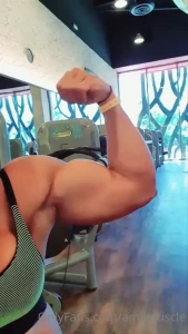 Female Muscle [ amymuscle ] Onlyfans leaked video 14023343 on Hotleaks.tv
