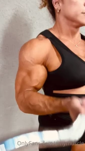 Female Muscle [ amymuscle ] Onlyfans leaked video 15106895 on Hotleaks.tv