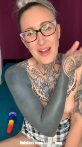 🌸 𝐀𝐍𝐆𝐄𝐋 𝐋𝐎𝐍𝐆 🌸 𝗮𝗹𝘄𝗮𝘆𝘀 𝗶𝗻 𝘁𝗵𝗲 𝗗𝗠’𝘀 [ angel_long ] Onlyfans leaked video 9018649 on Hotleaks.tv