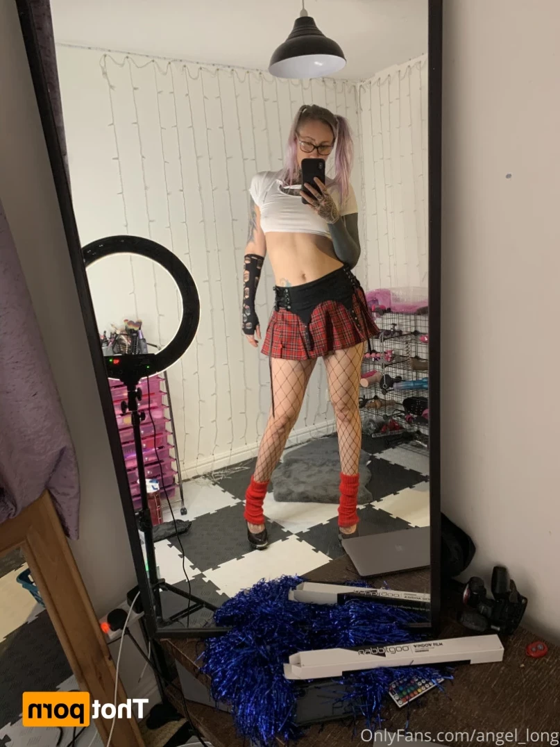 🌸 𝐀𝐍𝐆𝐄𝐋 𝐋𝐎𝐍𝐆 🌸 𝗮𝗹𝘄𝗮𝘆𝘀 𝗶𝗻 𝘁𝗵𝗲 𝗗𝗠’𝘀 [ angel_long ] Onlyfans leaked photo 11023370 on Hotleaks.tv