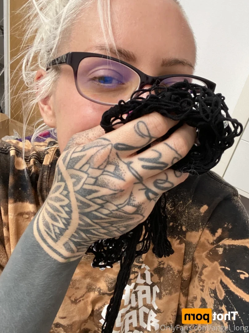 🌸 𝐀𝐍𝐆𝐄𝐋 𝐋𝐎𝐍𝐆 🌸 𝗮𝗹𝘄𝗮𝘆𝘀 𝗶𝗻 𝘁𝗵𝗲 𝗗𝗠’𝘀 [ angel_long ] Onlyfans leaked photo 12590322 on Hotleaks.tv