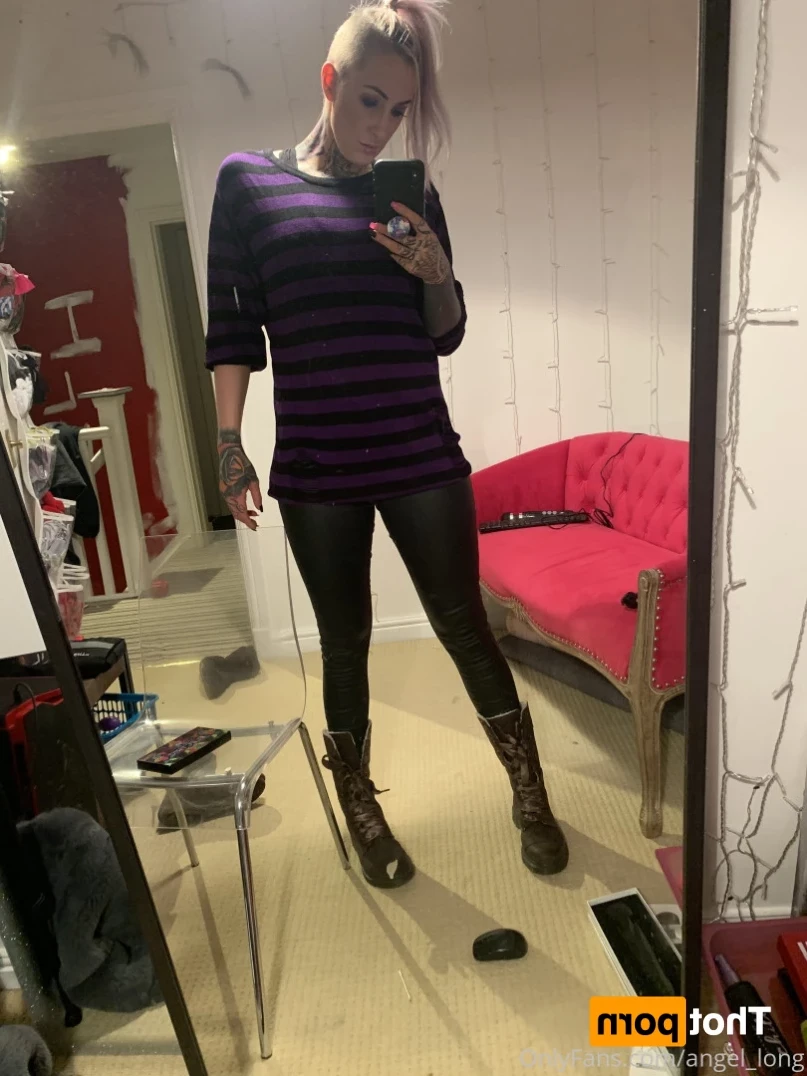 🌸 𝐀𝐍𝐆𝐄𝐋 𝐋𝐎𝐍𝐆 🌸 𝗮𝗹𝘄𝗮𝘆𝘀 𝗶𝗻 𝘁𝗵𝗲 𝗗𝗠’𝘀 [ angel_long ] Onlyfans leaked photo 13192898 on Hotleaks.tv