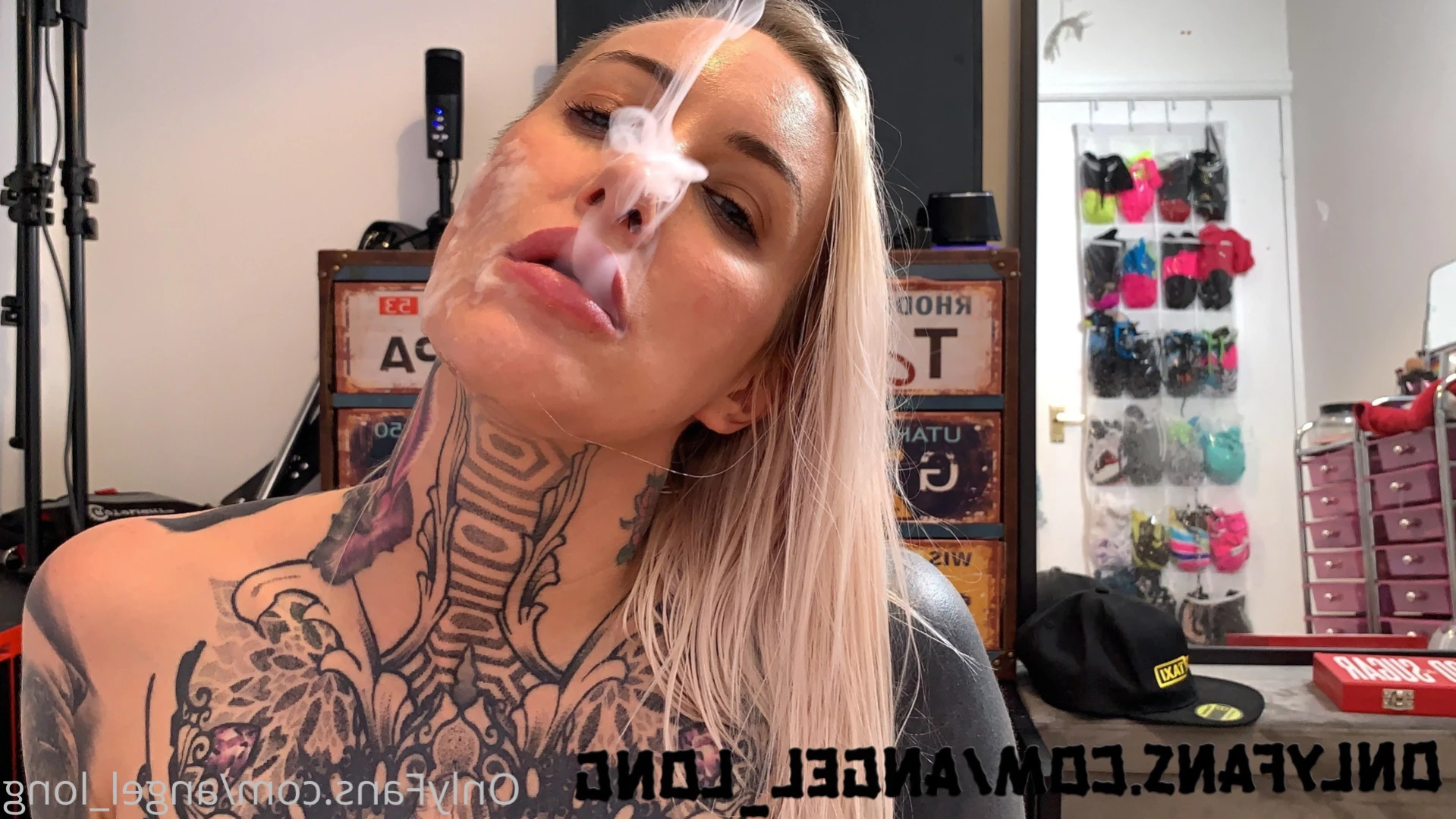 🌸 𝐀𝐍𝐆𝐄𝐋 𝐋𝐎𝐍𝐆 🌸 𝗮𝗹𝘄𝗮𝘆𝘀 𝗶𝗻 𝘁𝗵𝗲 𝗗𝗠’𝘀 [ angel_long ] Onlyfans leaked photo 14210143 on Hotleaks.tv