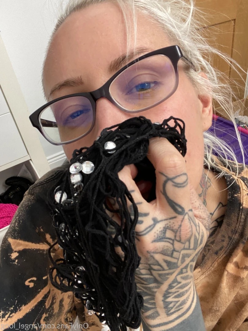 🌸 𝐀𝐍𝐆𝐄𝐋 𝐋𝐎𝐍𝐆 🌸 𝗮𝗹𝘄𝗮𝘆𝘀 𝗶𝗻 𝘁𝗵𝗲 𝗗𝗠’𝘀 [ angel_long ] Onlyfans leaked photo 14213386 on Hotleaks.tv