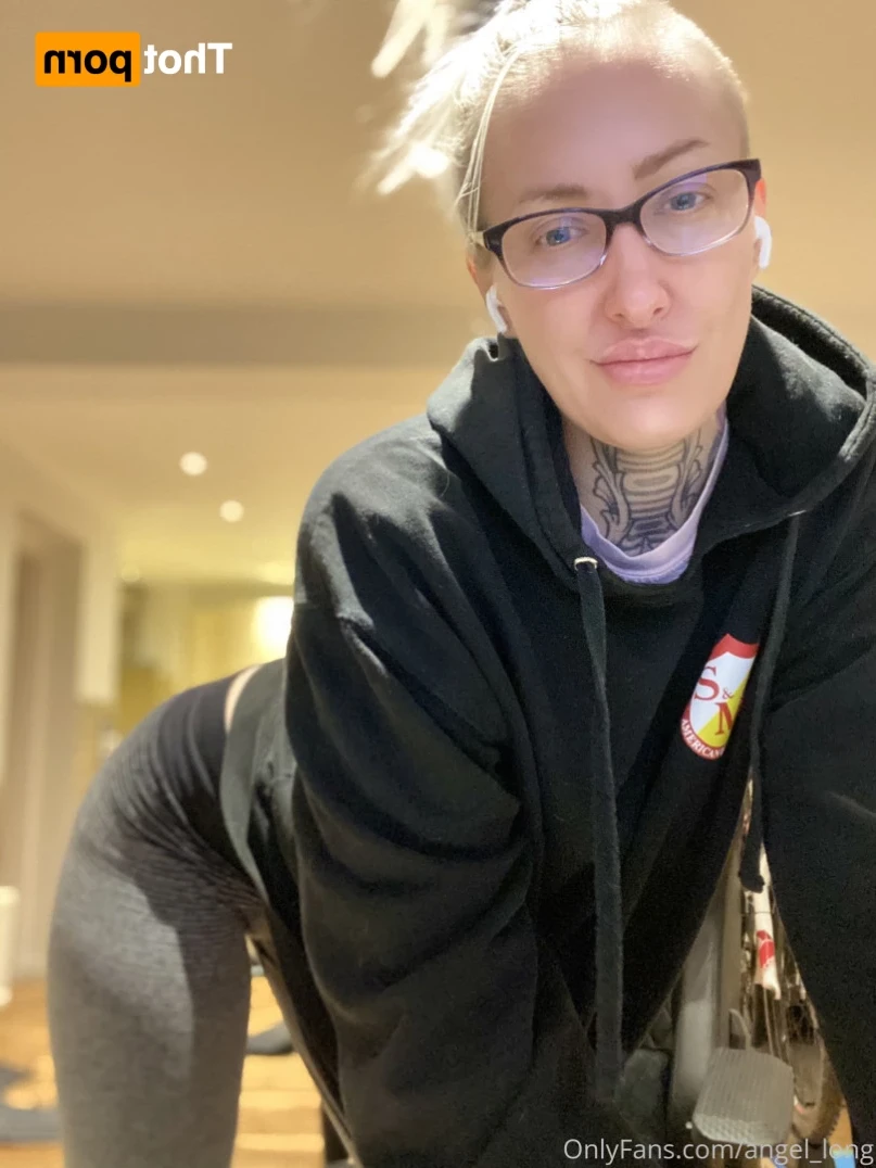 🌸 𝐀𝐍𝐆𝐄𝐋 𝐋𝐎𝐍𝐆 🌸 𝗮𝗹𝘄𝗮𝘆𝘀 𝗶𝗻 𝘁𝗵𝗲 𝗗𝗠’𝘀 [ angel_long ] Onlyfans leaked photo 14220744 on Hotleaks.tv
