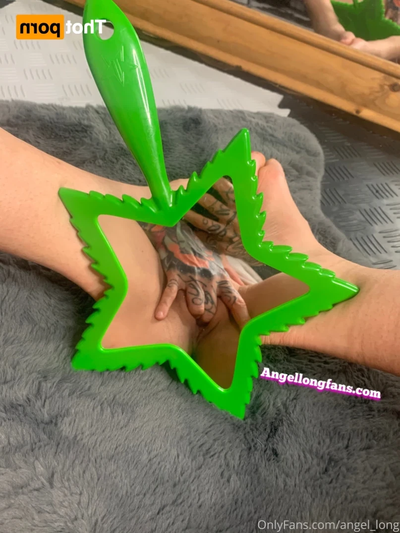🌸 𝐀𝐍𝐆𝐄𝐋 𝐋𝐎𝐍𝐆 🌸 𝗮𝗹𝘄𝗮𝘆𝘀 𝗶𝗻 𝘁𝗵𝗲 𝗗𝗠’𝘀 [ angel_long ] Onlyfans leaked photo 14438261 on Hotleaks.tv