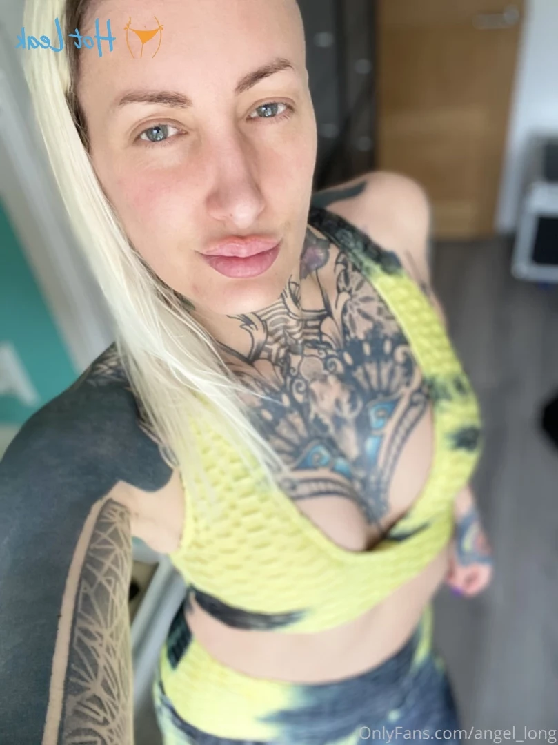 🌸 𝐀𝐍𝐆𝐄𝐋 𝐋𝐎𝐍𝐆 🌸 𝗮𝗹𝘄𝗮𝘆𝘀 𝗶𝗻 𝘁𝗵𝗲 𝗗𝗠’𝘀 [ angel_long ] Onlyfans leaked photo 15470032 on Hotleaks.tv