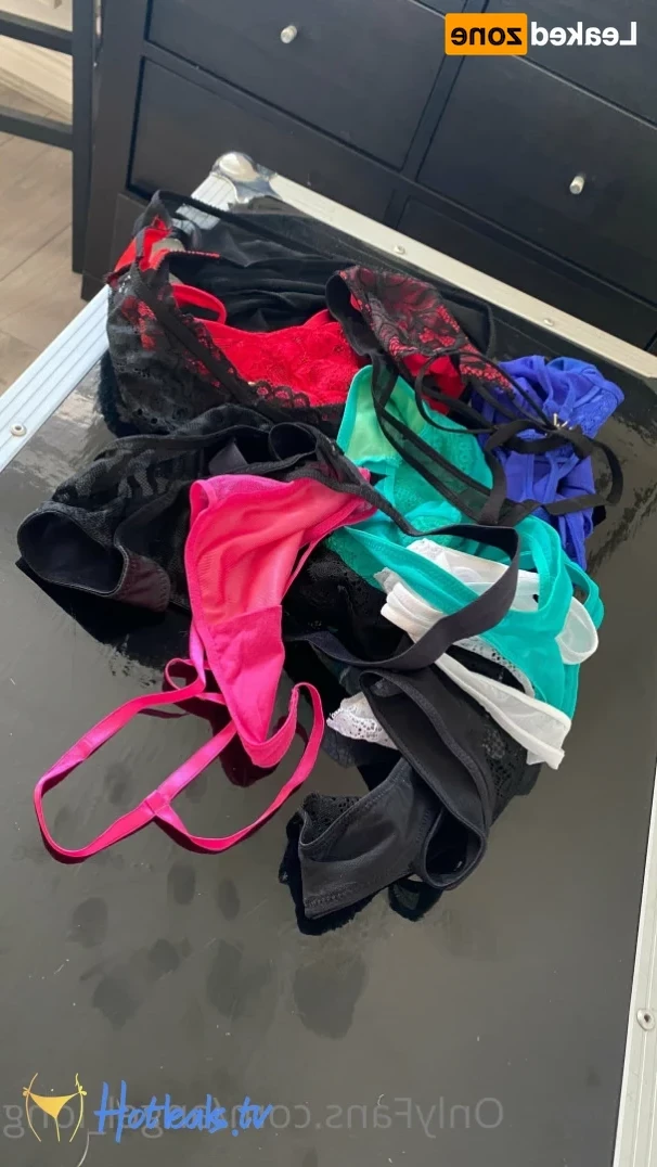 🌸 𝐀𝐍𝐆𝐄𝐋 𝐋𝐎𝐍𝐆 🌸 𝗮𝗹𝘄𝗮𝘆𝘀 𝗶𝗻 𝘁𝗵𝗲 𝗗𝗠’𝘀 [ angel_long ] Onlyfans leaked photo 15470480 on Hotleaks.tv