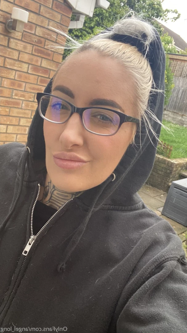 🌸 𝐀𝐍𝐆𝐄𝐋 𝐋𝐎𝐍𝐆 🌸 𝗮𝗹𝘄𝗮𝘆𝘀 𝗶𝗻 𝘁𝗵𝗲 𝗗𝗠’𝘀 [ angel_long ] Onlyfans leaked photo 15544388 on Hotleaks.tv