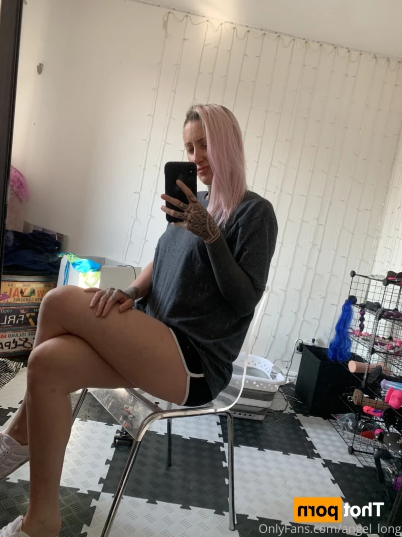 🌸 𝐀𝐍𝐆𝐄𝐋 𝐋𝐎𝐍𝐆 🌸 𝗮𝗹𝘄𝗮𝘆𝘀 𝗶𝗻 𝘁𝗵𝗲 𝗗𝗠’𝘀 [ angel_long ] Onlyfans leaked photo 15950094 on Hotleaks.tv