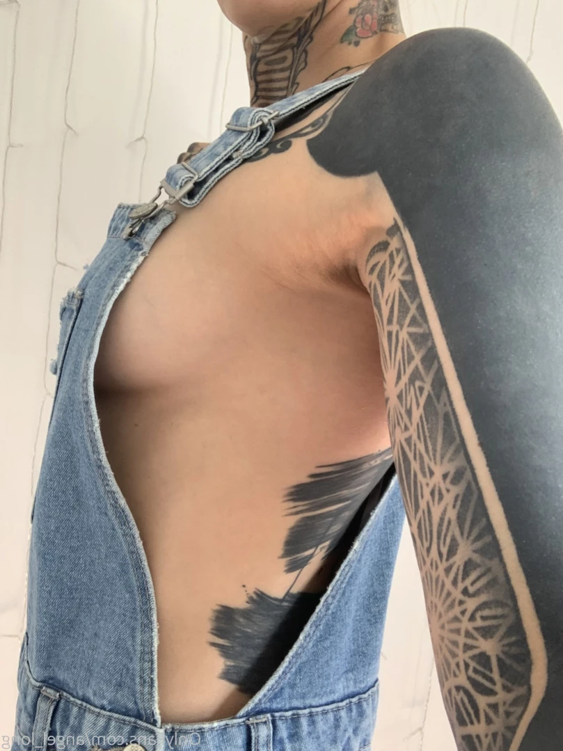 🌸 𝐀𝐍𝐆𝐄𝐋 𝐋𝐎𝐍𝐆 🌸 𝗮𝗹𝘄𝗮𝘆𝘀 𝗶𝗻 𝘁𝗵𝗲 𝗗𝗠’𝘀 [ angel_long ] Onlyfans leaked photo 16196989 on Hotleaks.tv
