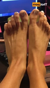 16299637