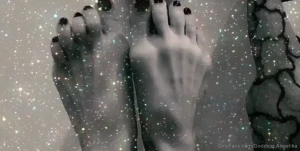 10650983
