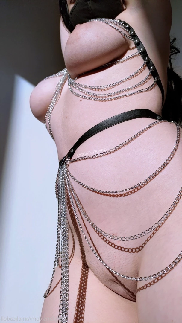𝖆𝖓𝖏𝖊𝖑𝖎𝖈𝖆 [ anjelicadoll ] Onlyfans leaked photo 5873880 on Hotleaks.tv