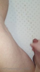 3050943