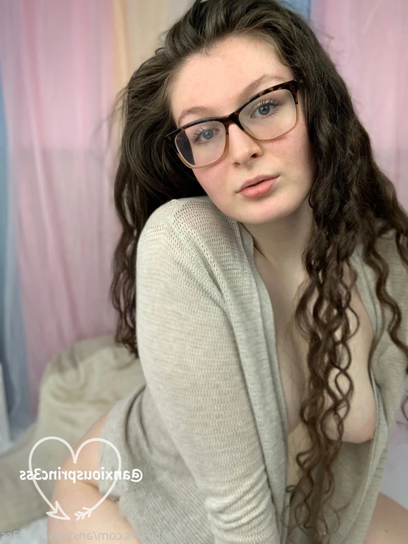 𝓚𝓪𝓽𝓲𝓮 𝓖𝓻𝓮𝔂 [ anxiousprinc3ss ] Onlyfans leaked photo 6413017 on Hotleaks.tv