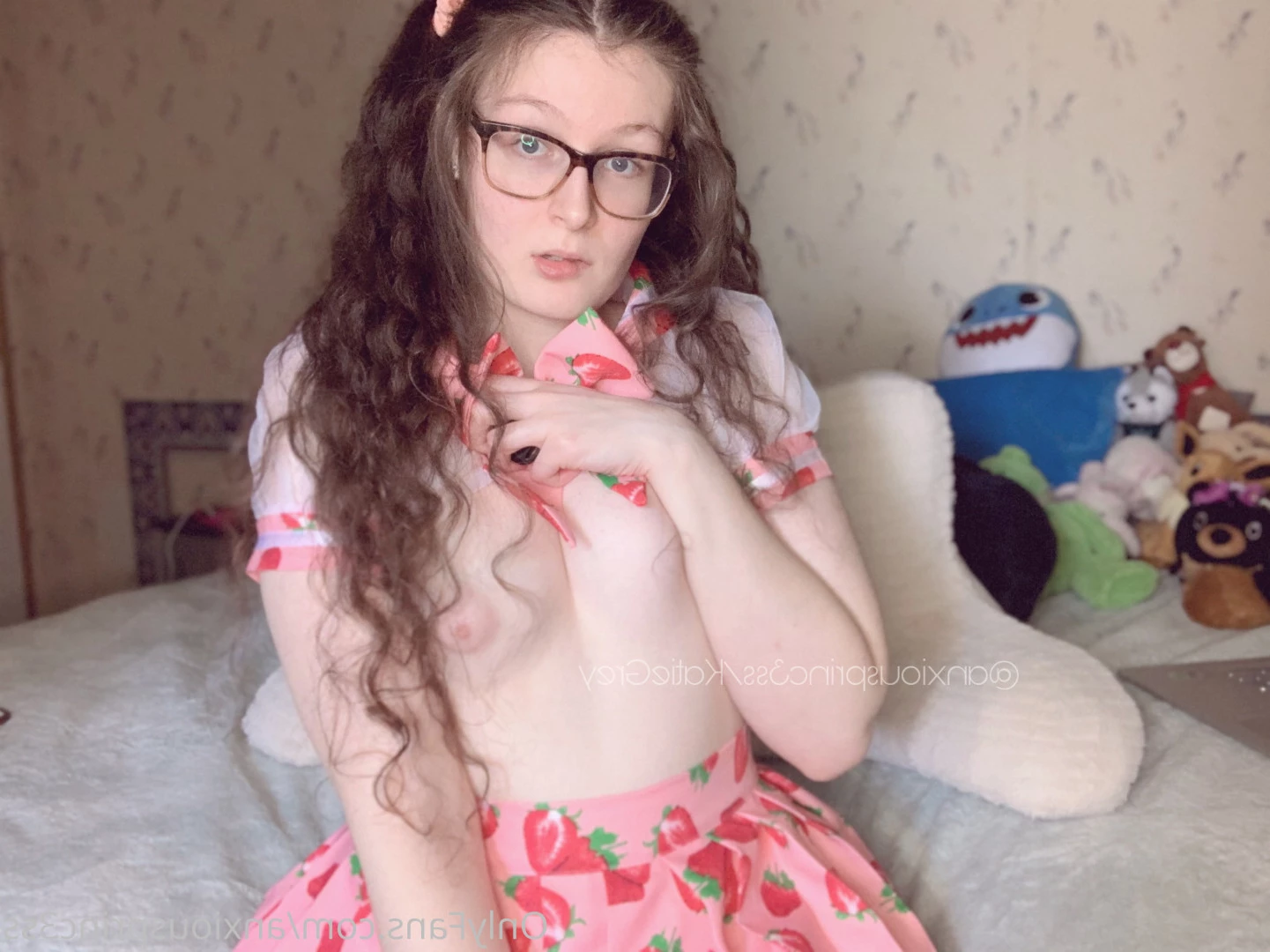 𝓚𝓪𝓽𝓲𝓮 𝓖𝓻𝓮𝔂 [ anxiousprinc3ss ] Onlyfans leaked photo 6413215 on Hotleaks.tv