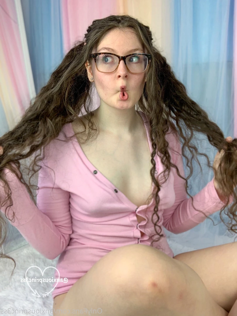𝓚𝓪𝓽𝓲𝓮 𝓖𝓻𝓮𝔂 [ anxiousprinc3ss ] Onlyfans leaked photo 6418568 on Hotleaks.tv