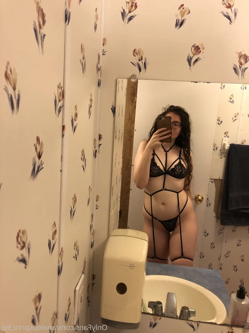 𝓚𝓪𝓽𝓲𝓮 𝓖𝓻𝓮𝔂 [ anxiousprinc3ss ] Onlyfans leaked photo 6420411 on Hotleaks.tv