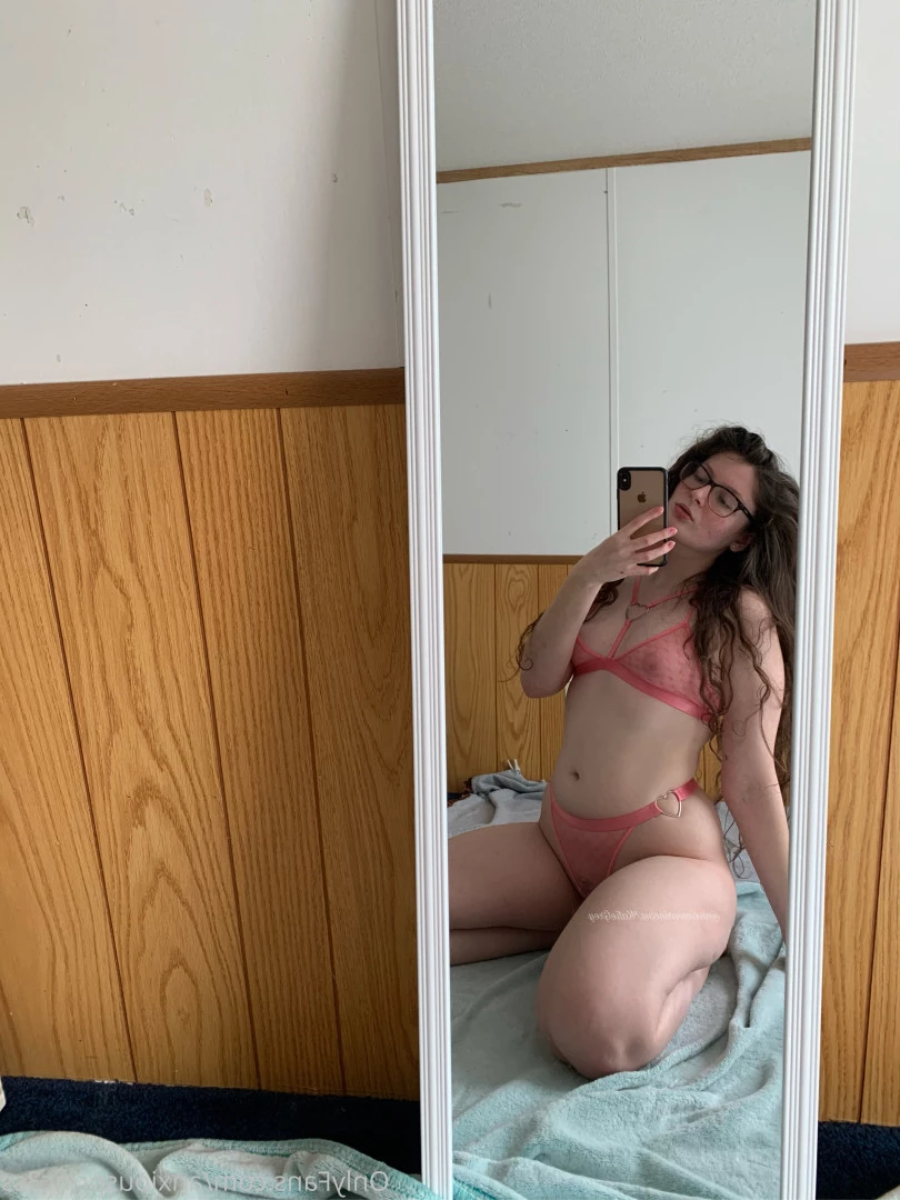 𝓚𝓪𝓽𝓲𝓮 𝓖𝓻𝓮𝔂 [ anxiousprinc3ss ] Onlyfans leaked photo 6421649 on Hotleaks.tv