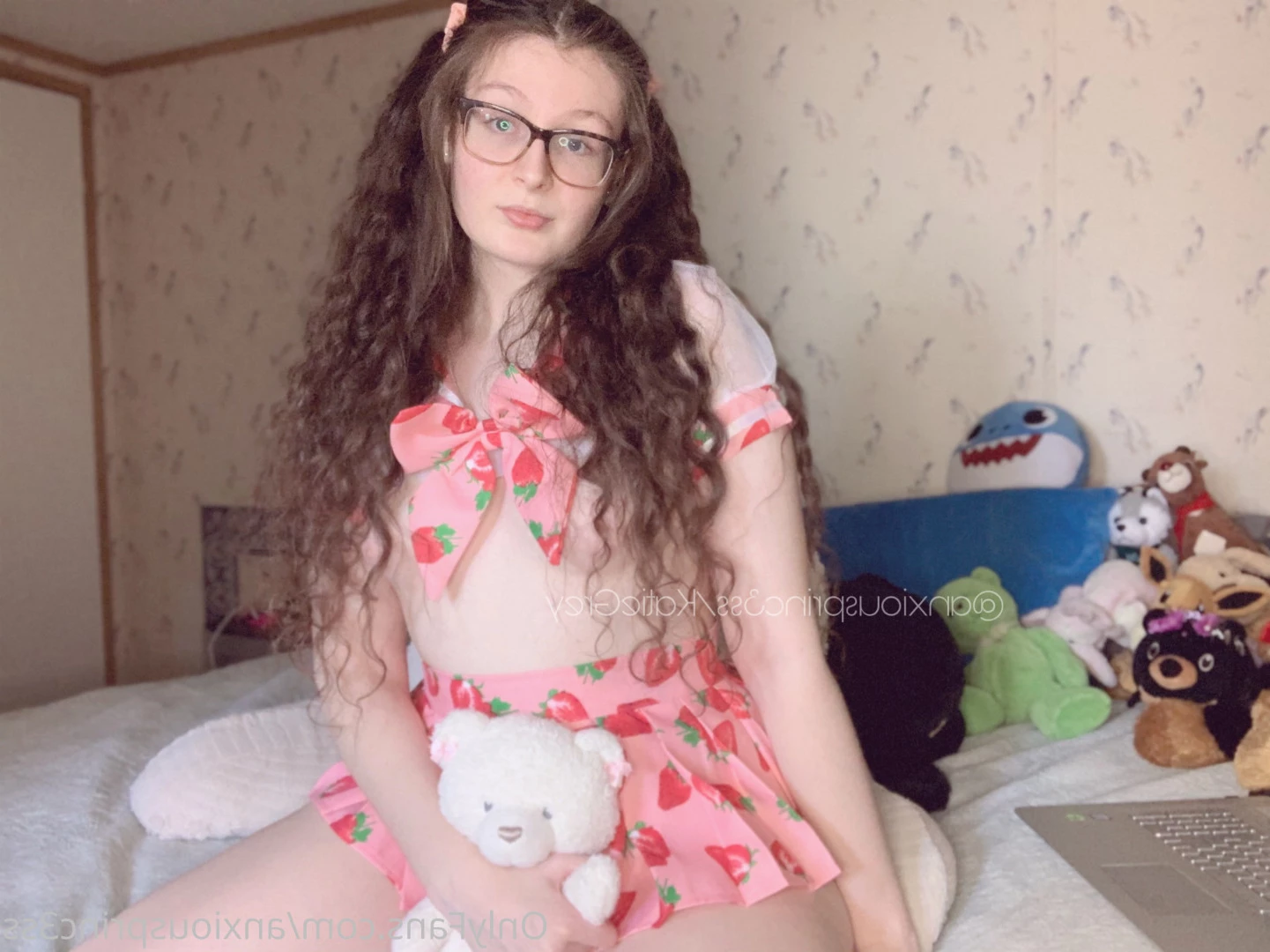 𝓚𝓪𝓽𝓲𝓮 𝓖𝓻𝓮𝔂 [ anxiousprinc3ss ] Onlyfans leaked photo 6431980 on Hotleaks.tv