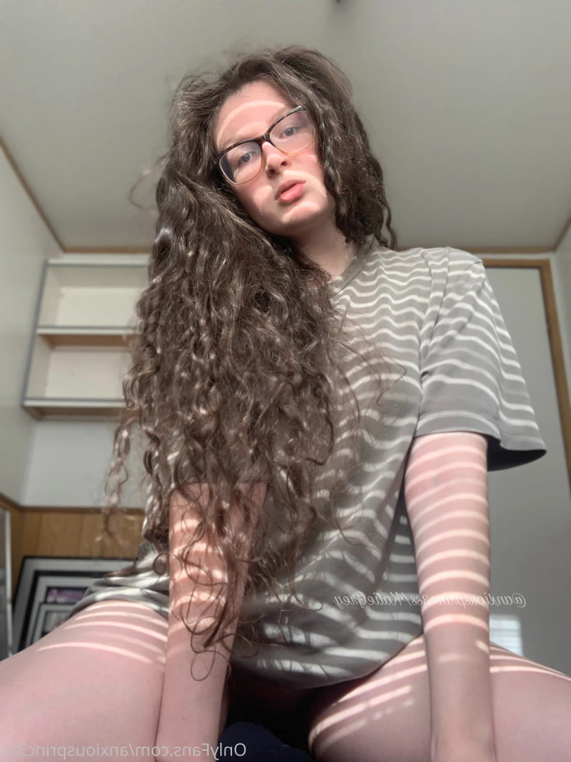 𝓚𝓪𝓽𝓲𝓮 𝓖𝓻𝓮𝔂 [ anxiousprinc3ss ] Onlyfans leaked photo 6434840 on Hotleaks.tv