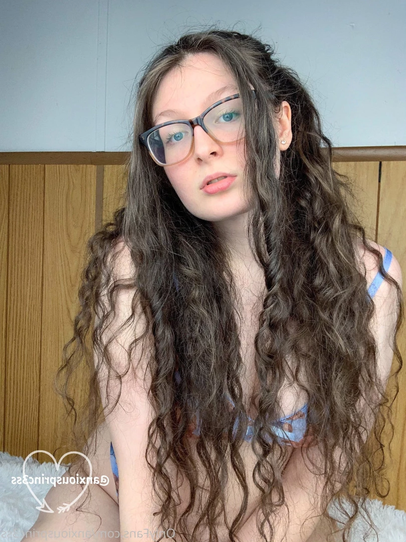 𝓚𝓪𝓽𝓲𝓮 𝓖𝓻𝓮𝔂 [ anxiousprinc3ss ] Onlyfans leaked photo 6436051 on Hotleaks.tv